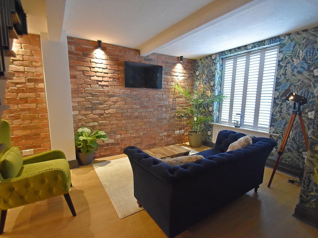 25 Lowergate