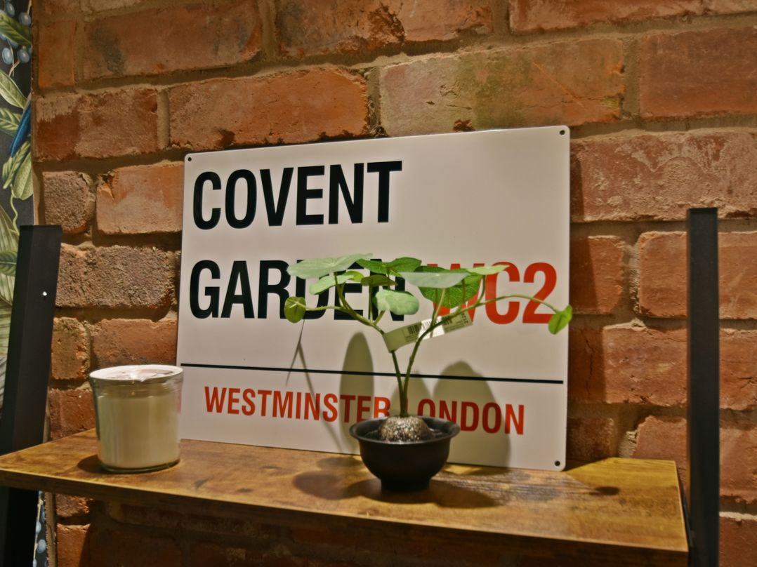 25 Lowergate
