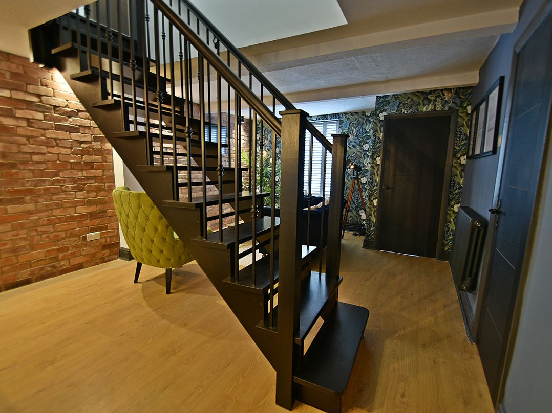 25 Lowergate
