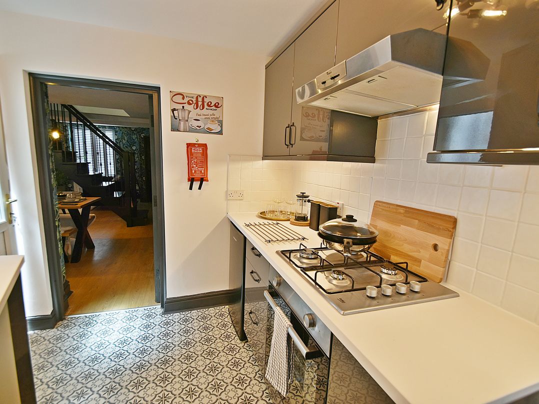 25 Lowergate