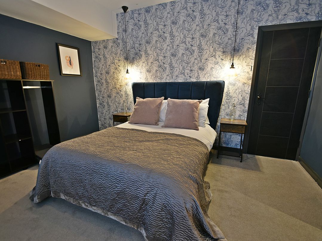 25 Lowergate