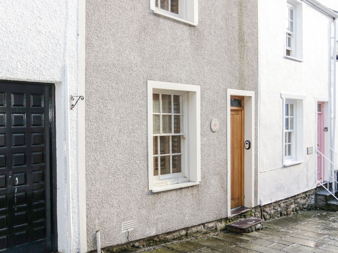 14 Llewelyn Street