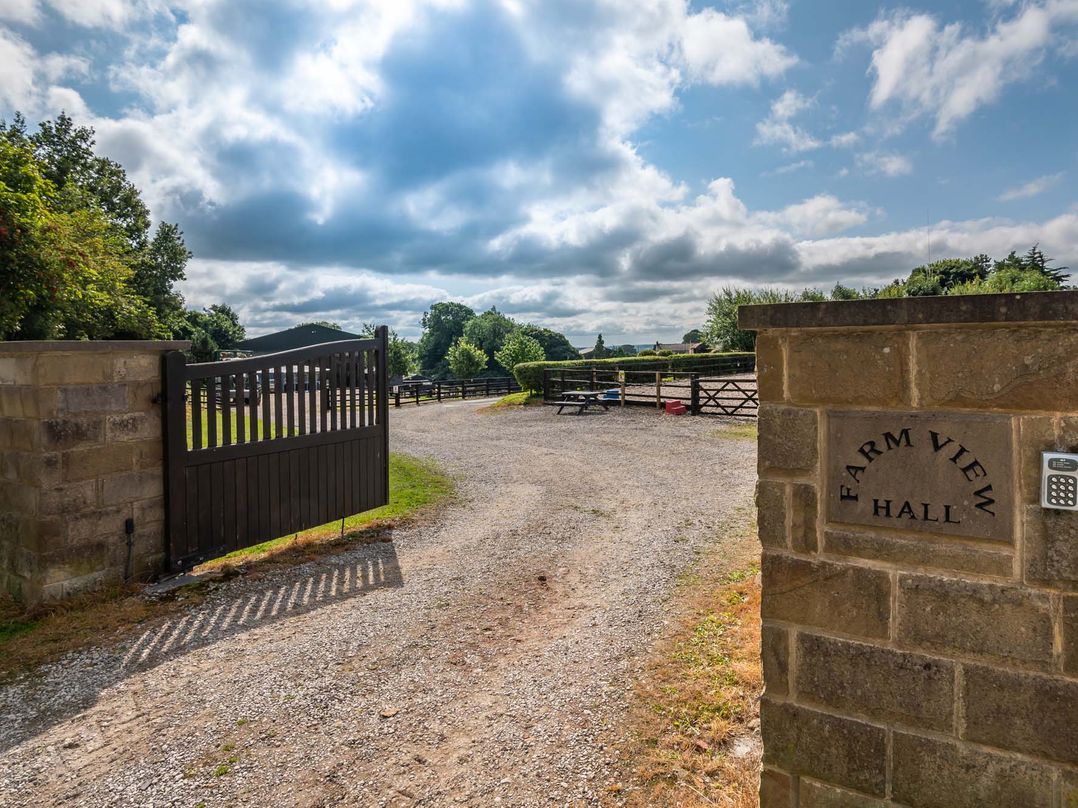 Farm View Hall
