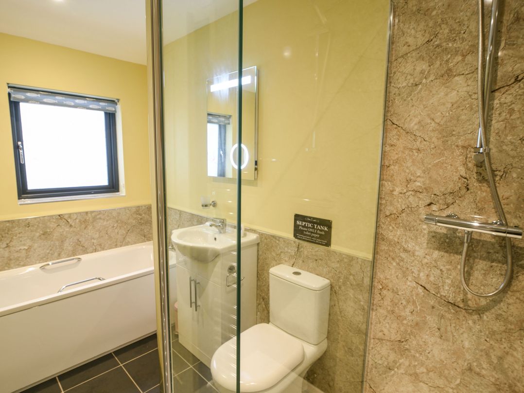 Hideaway at Coomb Bank Farm