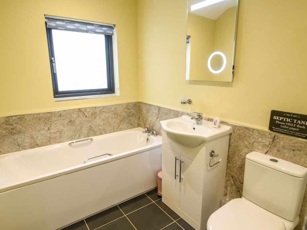 Hideaway at Coomb Bank Farm