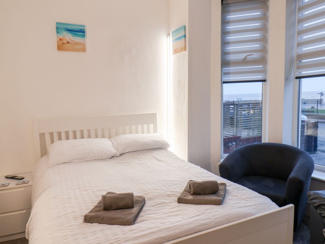 Frankie’s Seaview 1