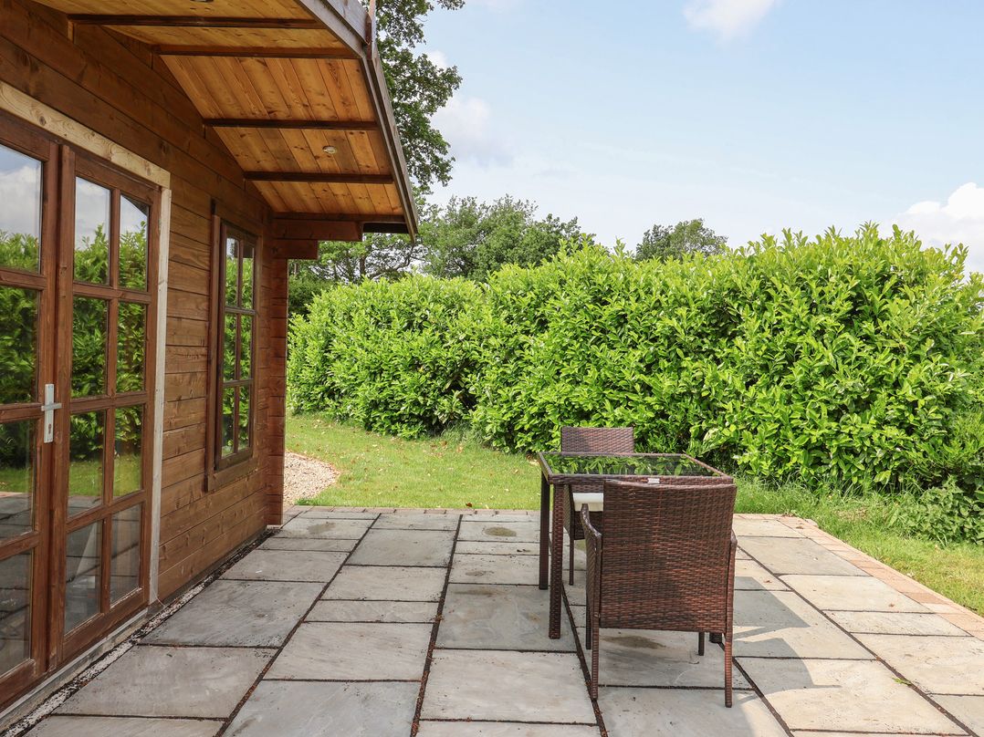Oak Tree Lodge