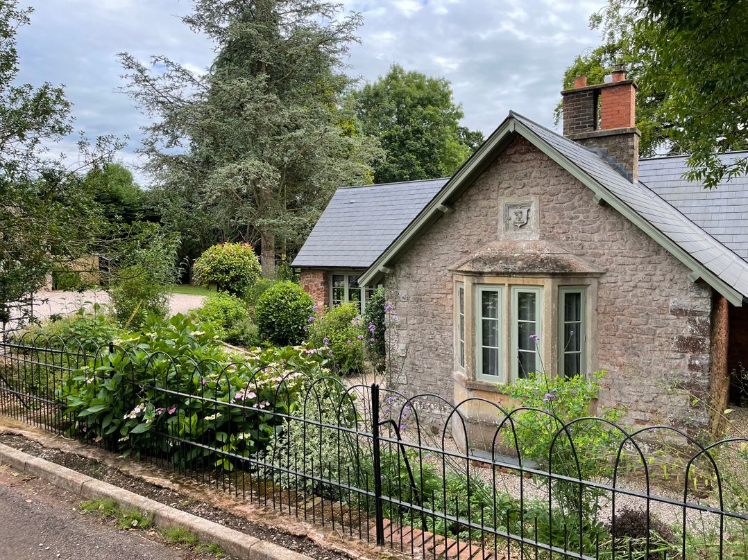 Court Lodge