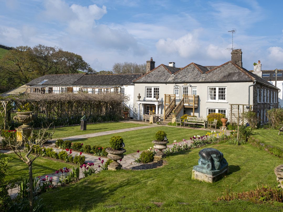 Manor Farmhouse