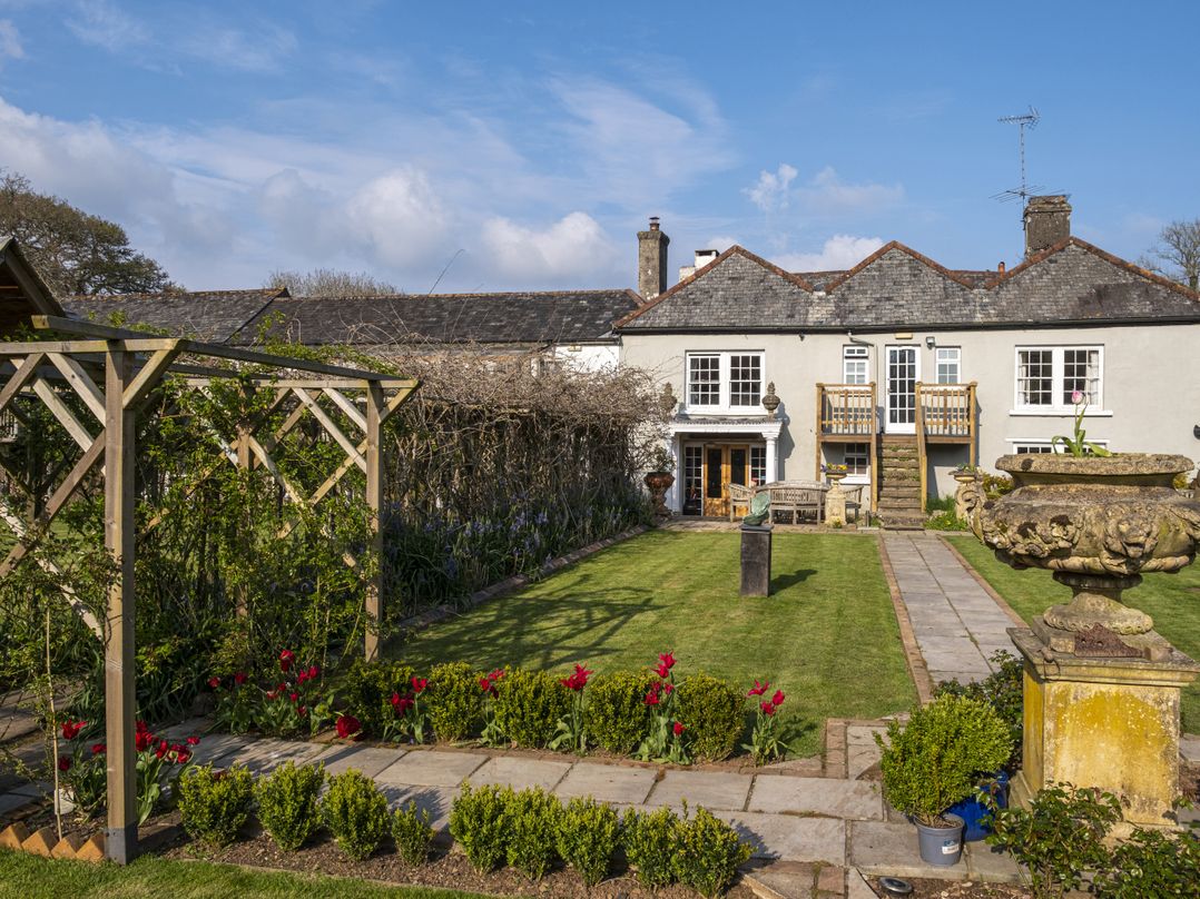 Manor Farmhouse