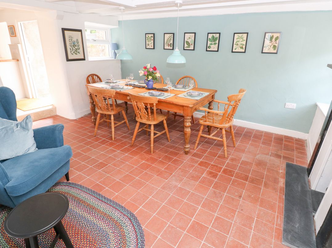 10 Westgate Hill