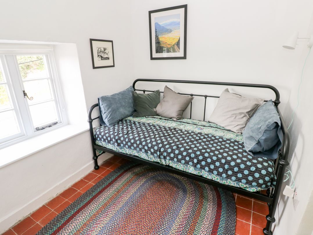10 Westgate Hill