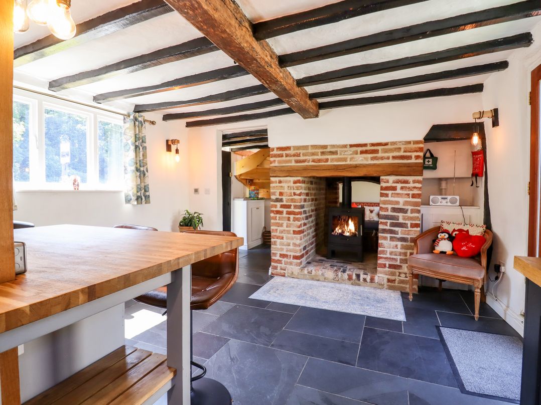 1 Harpur Cottage