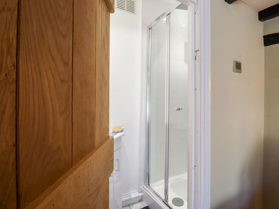 1 Harpur Cottage