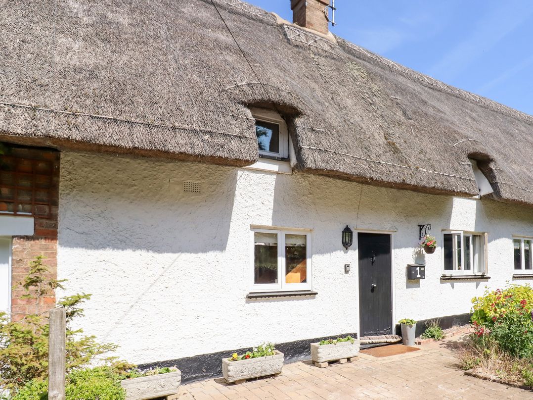 1 Harpur Cottage