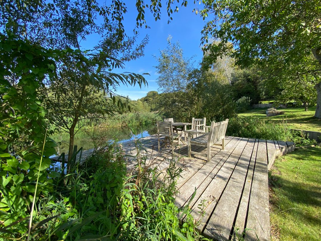 Avon Turn View