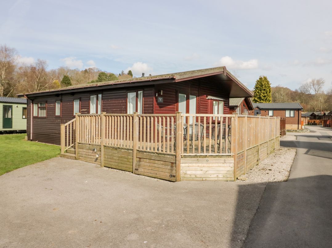 Lake View Lodge
