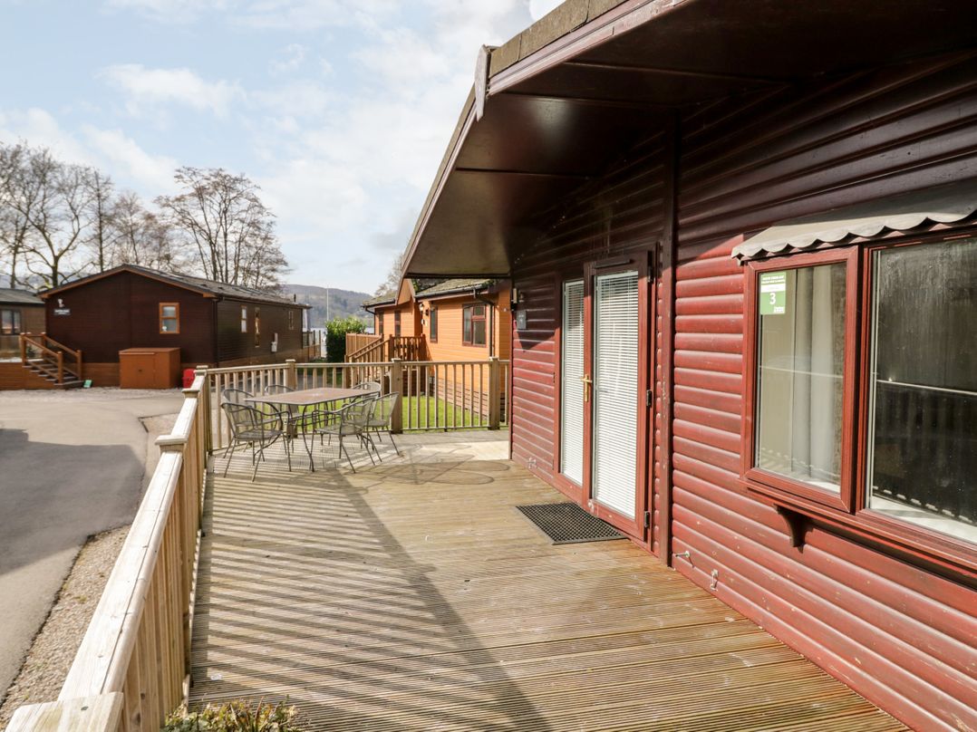 Lake View Lodge
