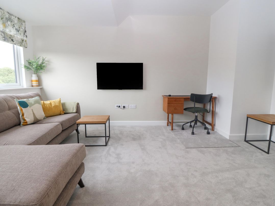 Apartment 16