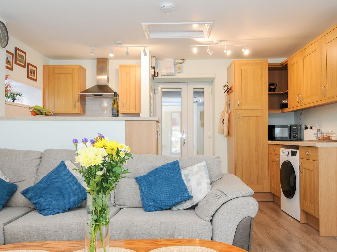 Cheesewring Cottage