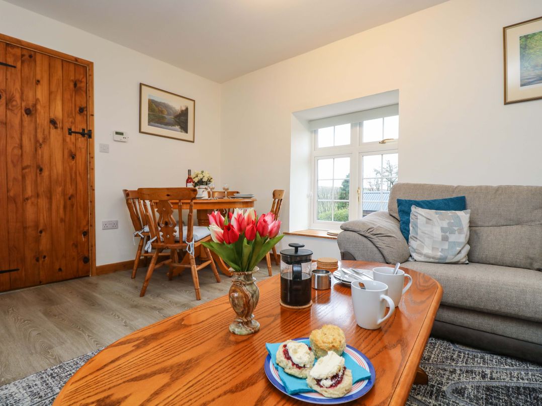 Cheesewring Cottage
