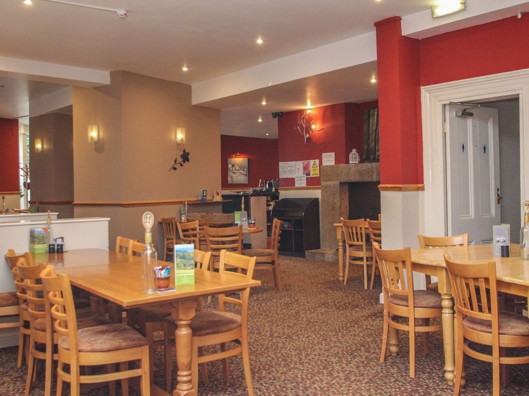Valley Lodge 33
