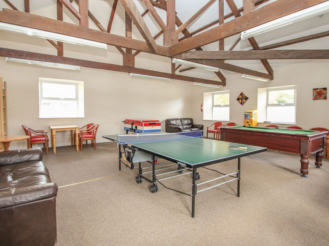 Valley Lodge 33