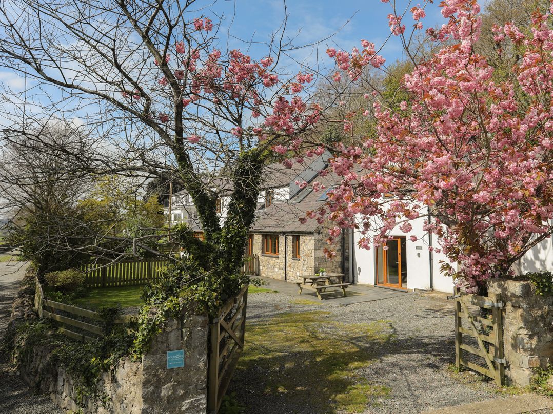 Long Cottage