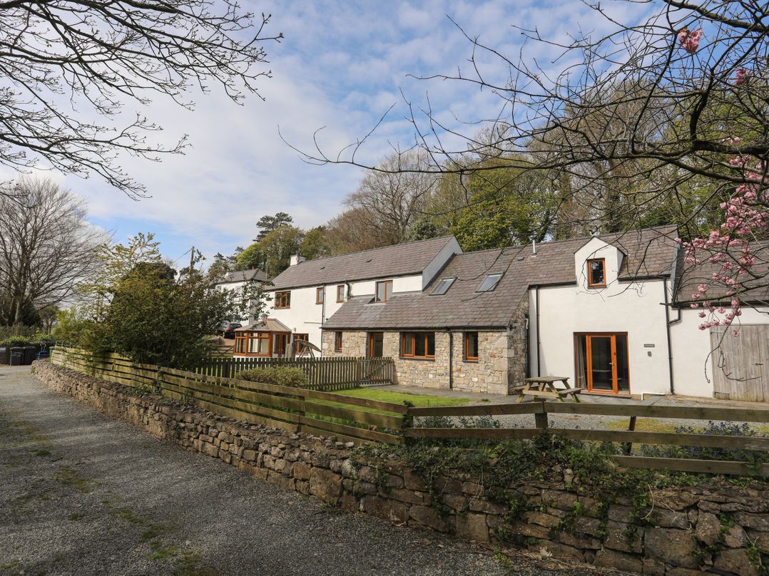 Long Cottage