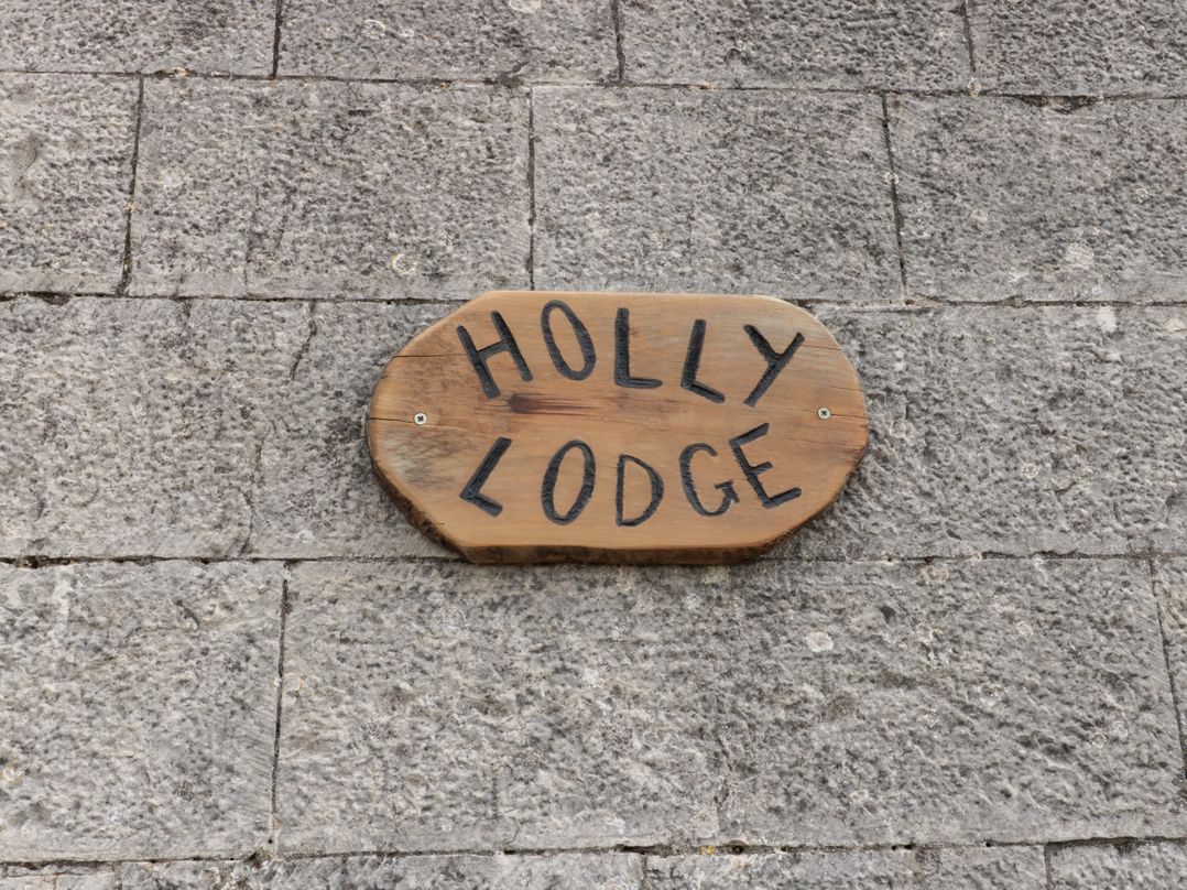Holly Lodge