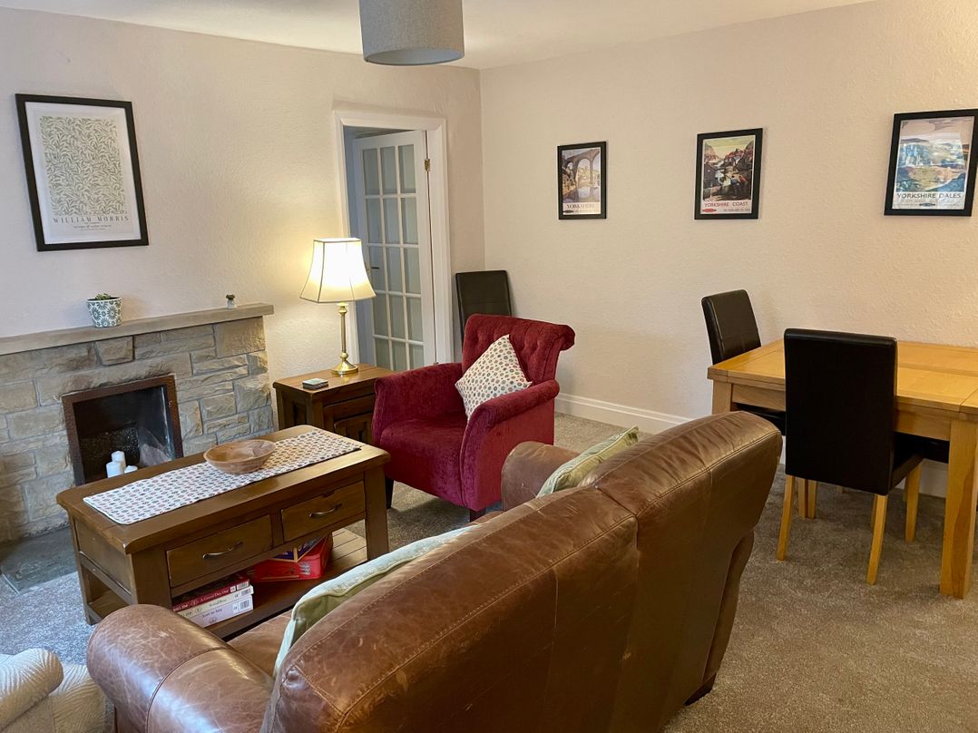 Joyces Cottage, 2 Brown Hill