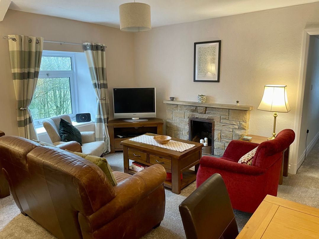 Joyces Cottage, 2 Brown Hill
