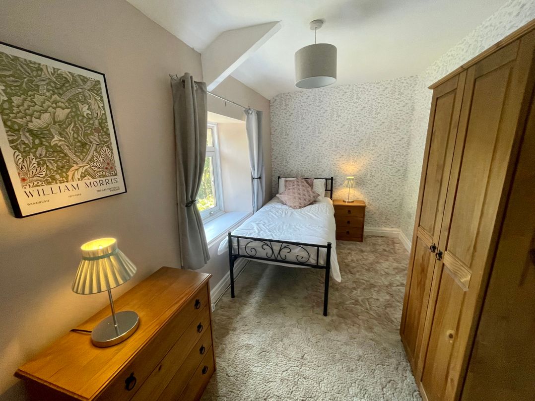 Joyces Cottage, 2 Brown Hill
