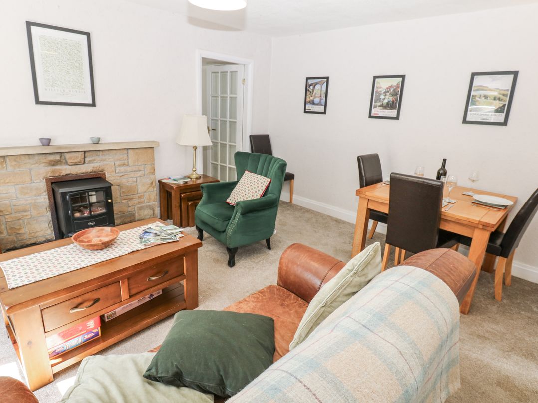 Joyces Cottage, 2 Brown Hill