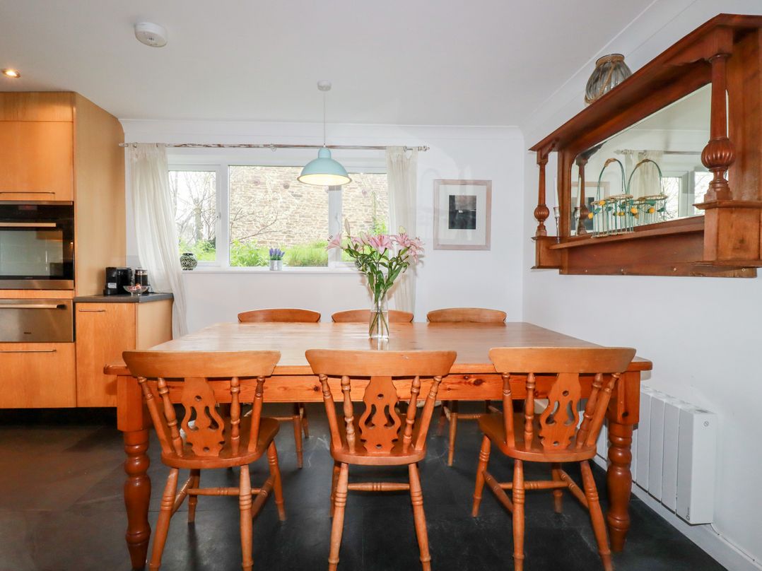 Bro Tref Cottage