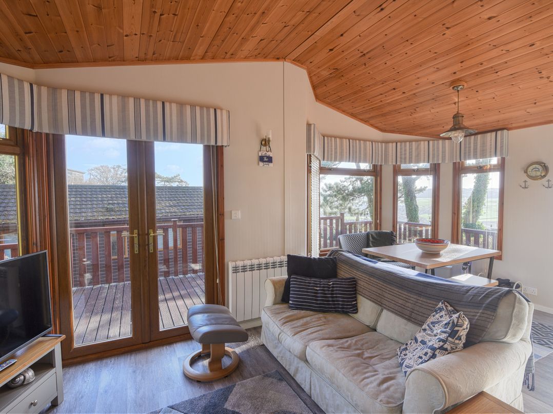 The Lodge @ Clifftop Park