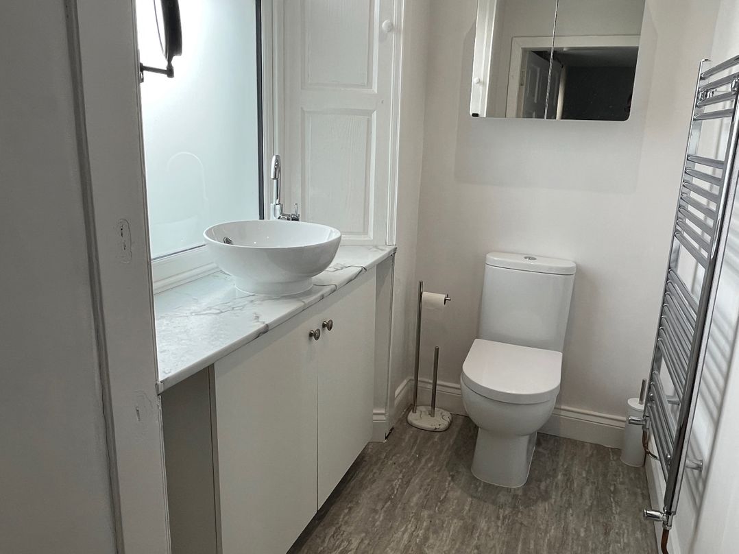 Ryehill with Fishing