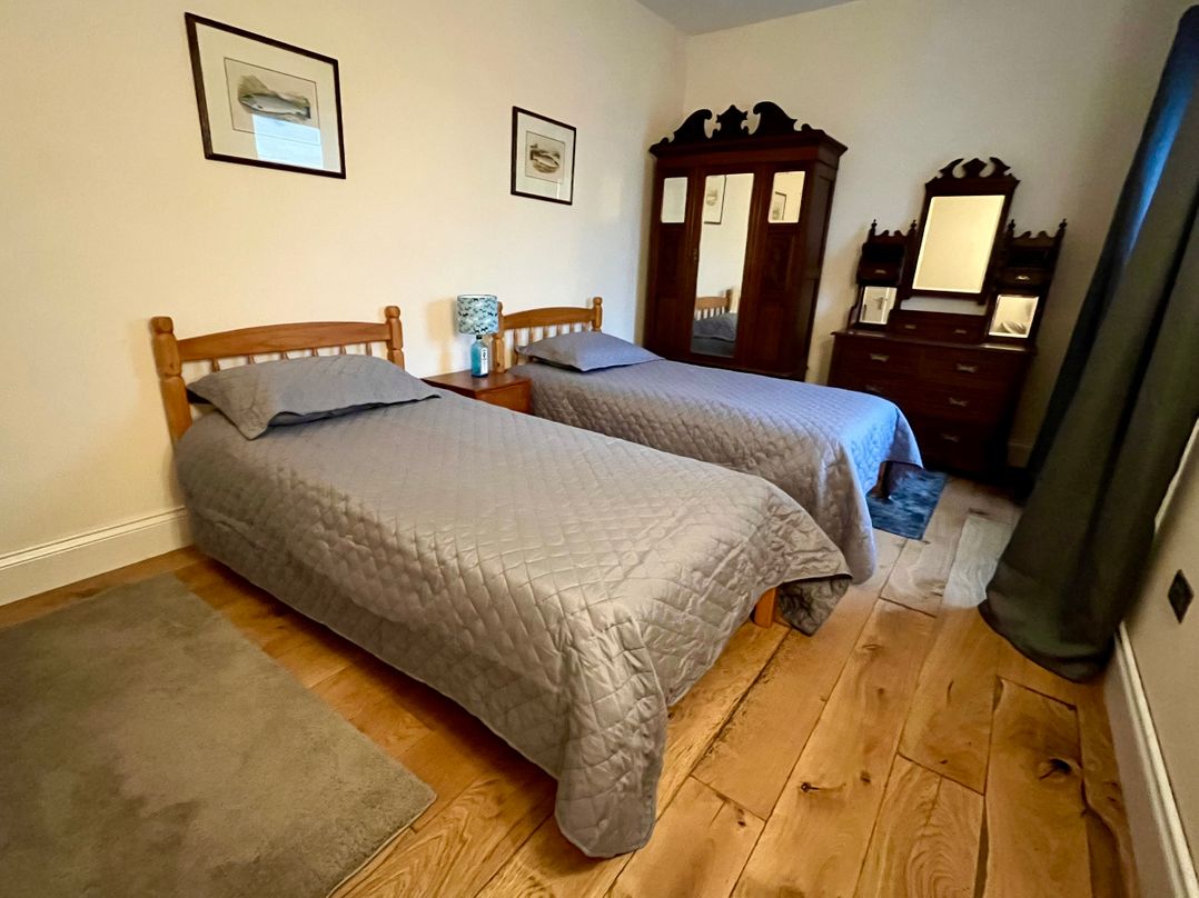 Ryehill with Fishing