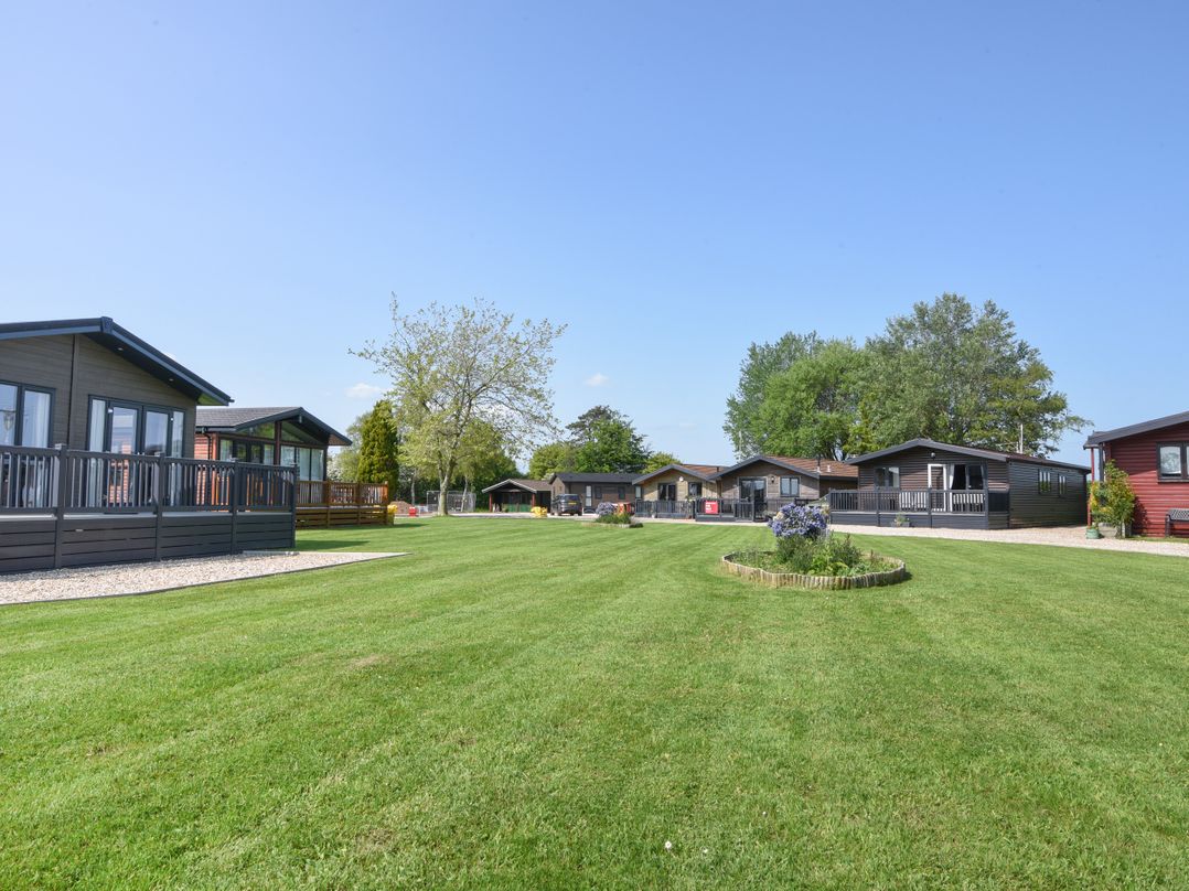 Oakwood 2 @ Pinewood Retreat