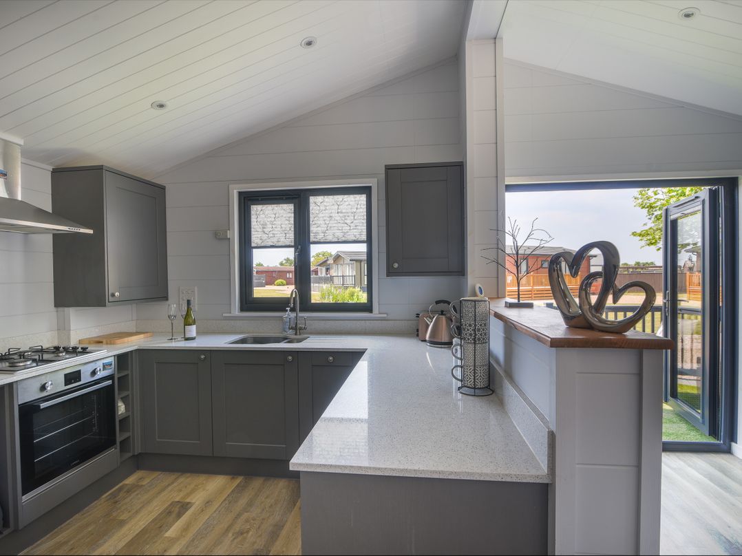 Oakwood 2 @ Pinewood Retreat