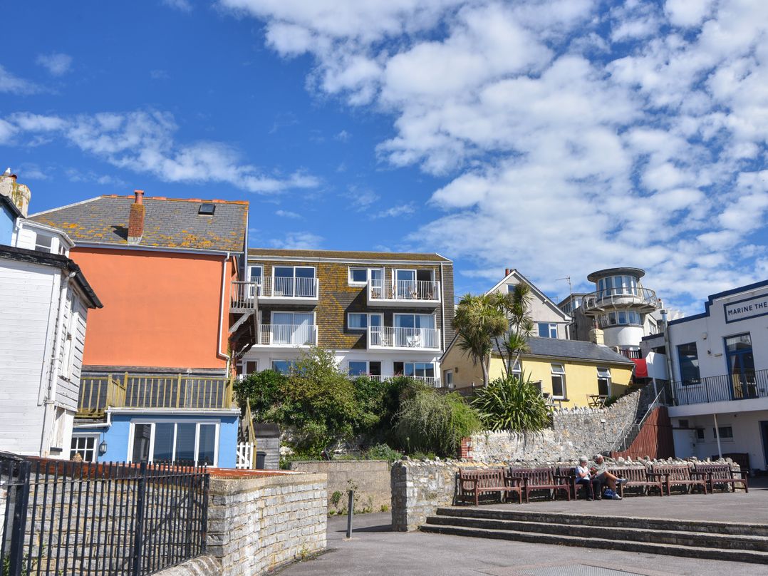 3 Bay View Court
