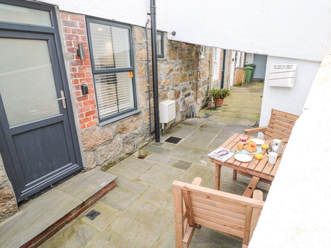 2a Salubrious Terrace