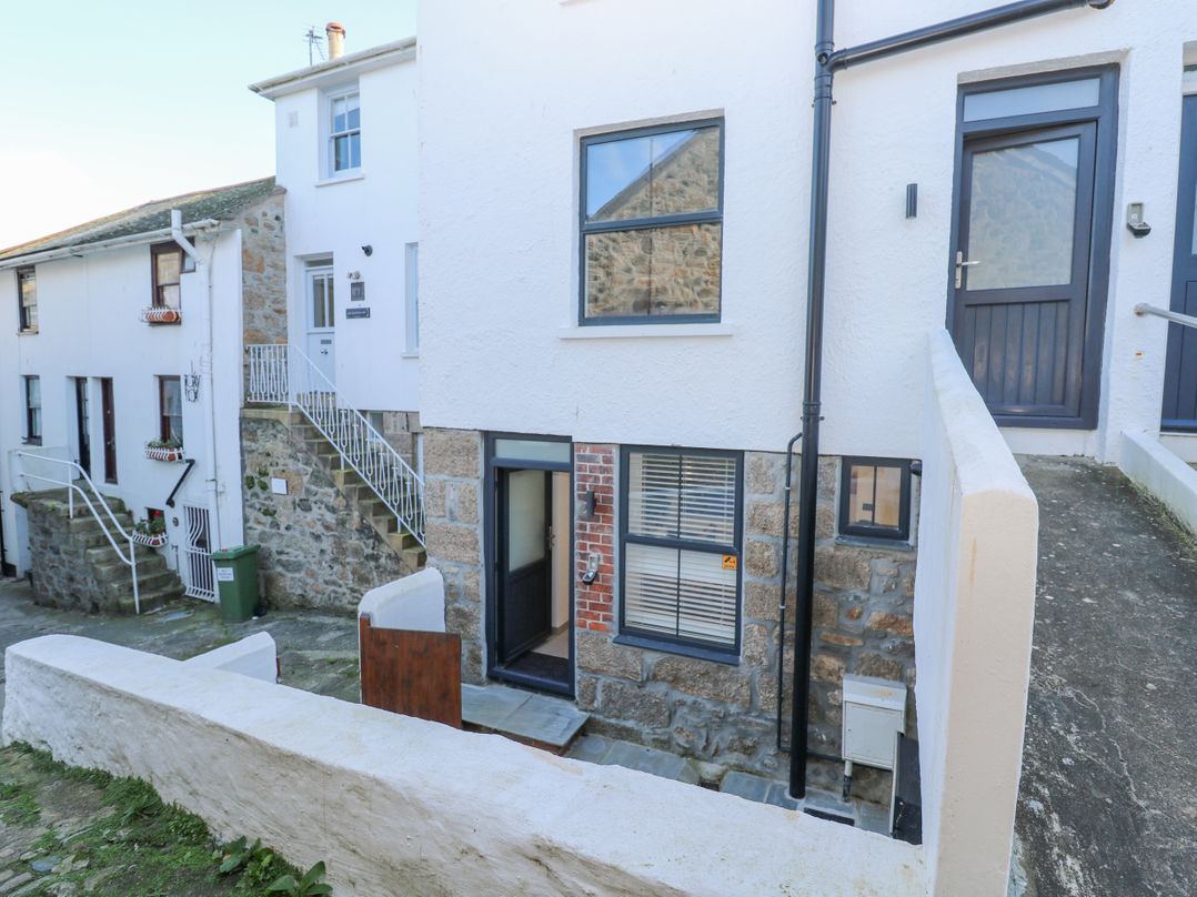 2a Salubrious Terrace