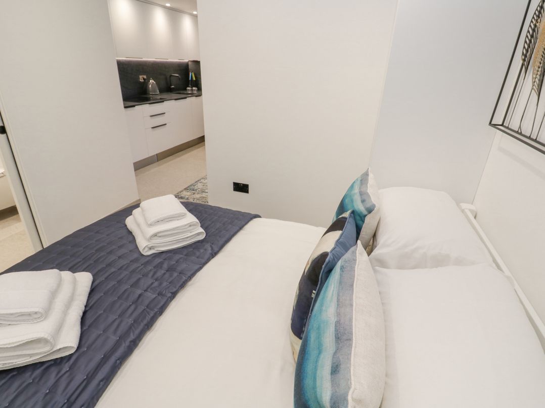 2a Salubrious Terrace