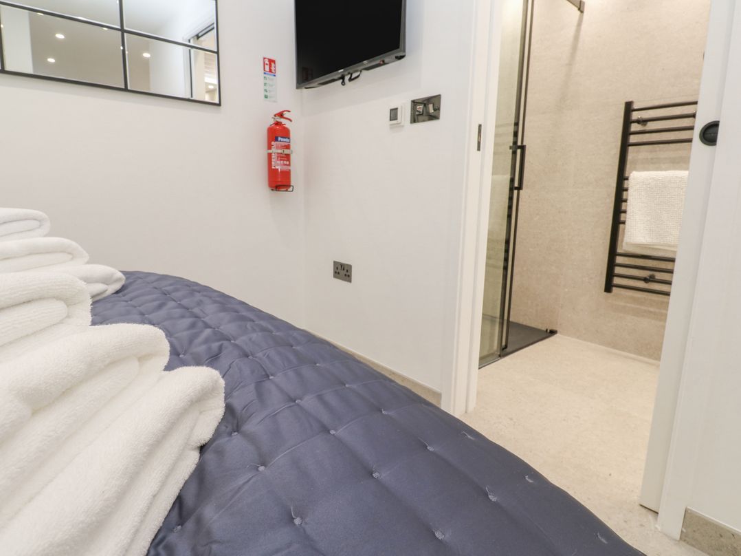 2a Salubrious Terrace