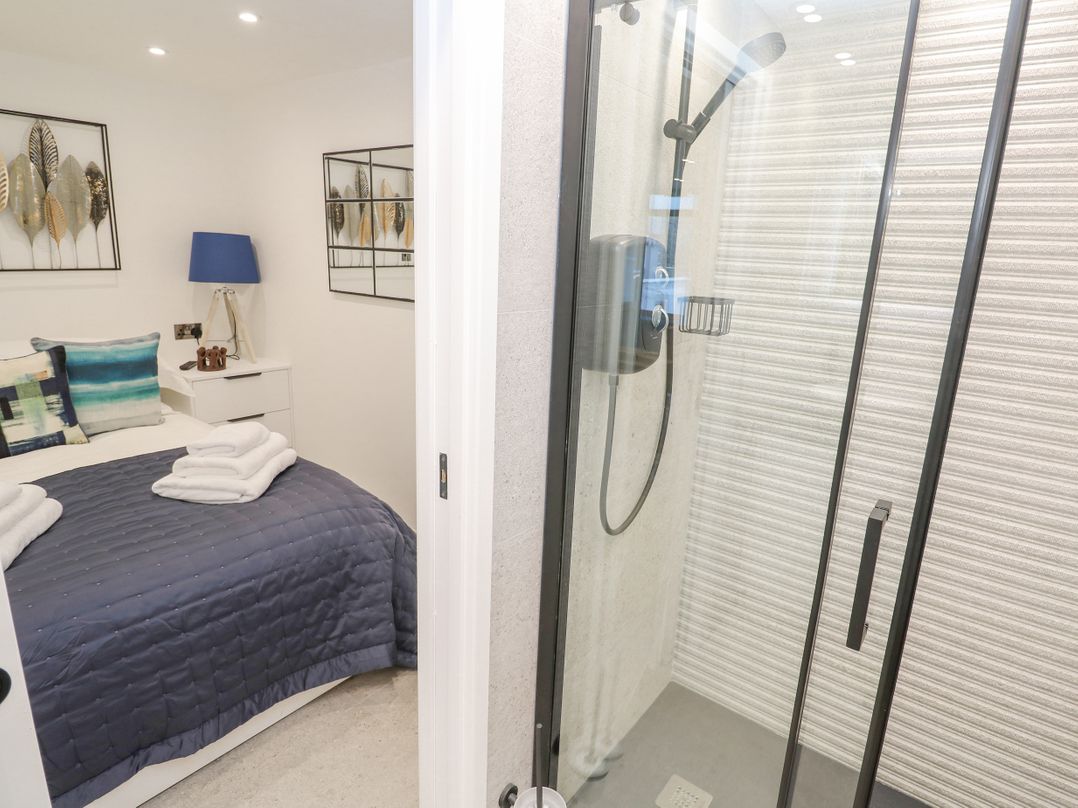 2a Salubrious Terrace
