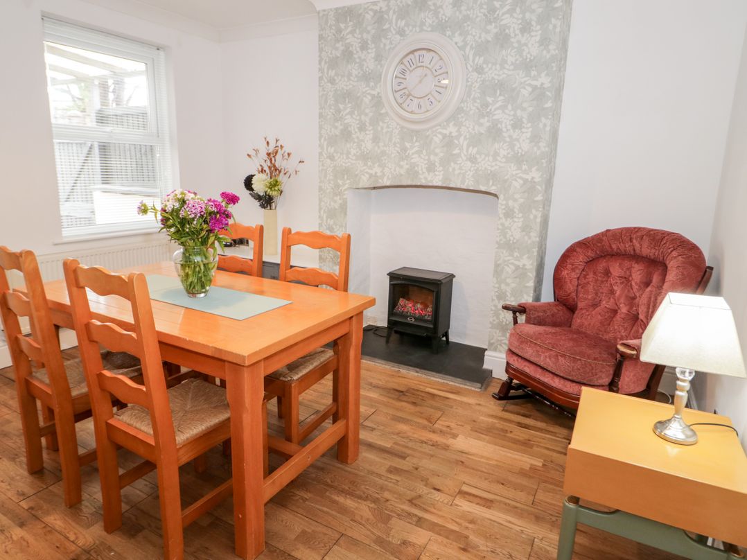 1 River View Terrace