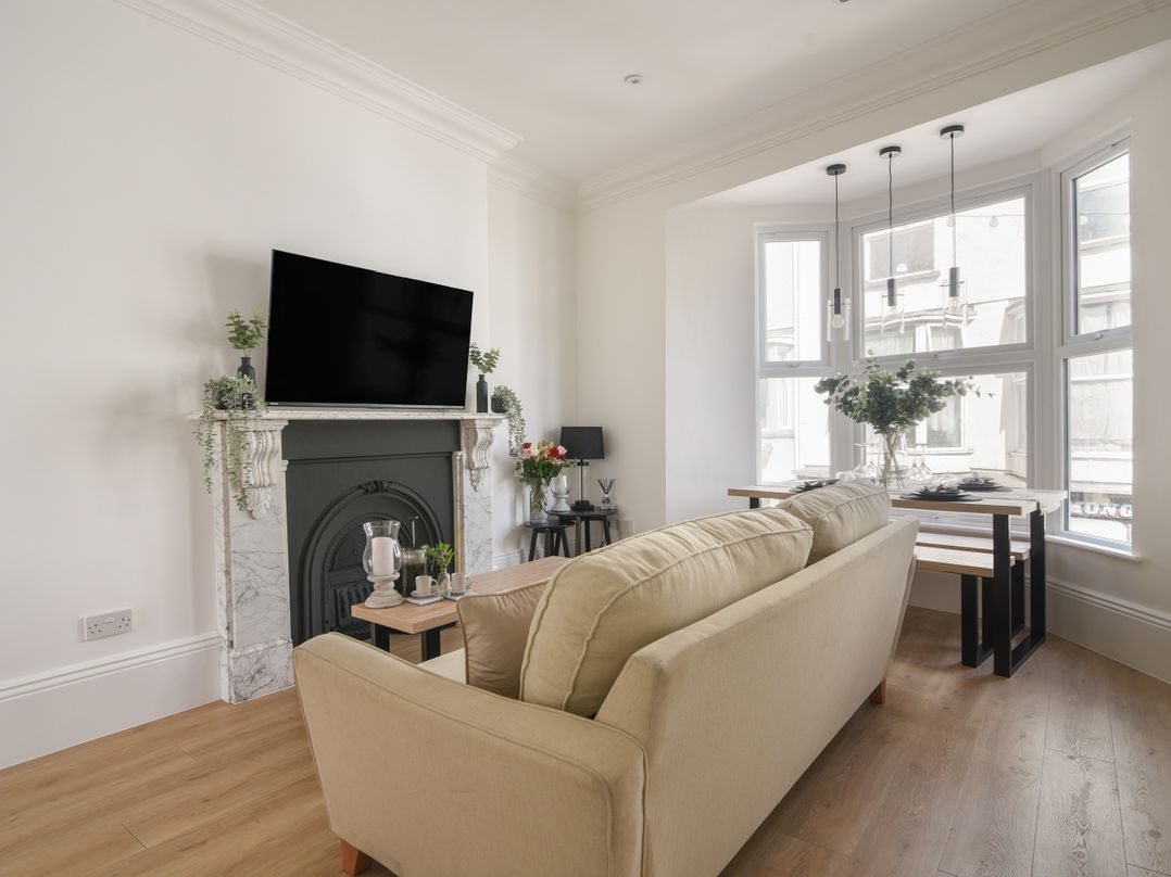 Fore Street House - Apartment 2