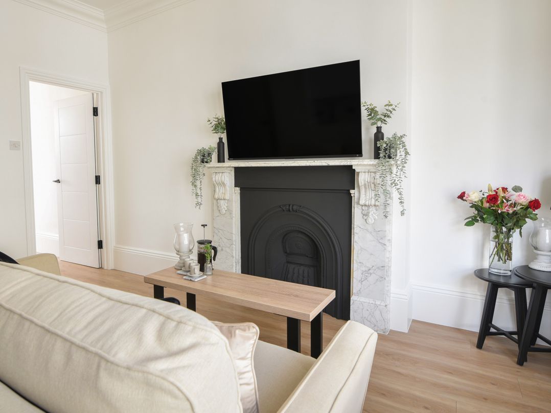 Fore Street House - Apartment 2