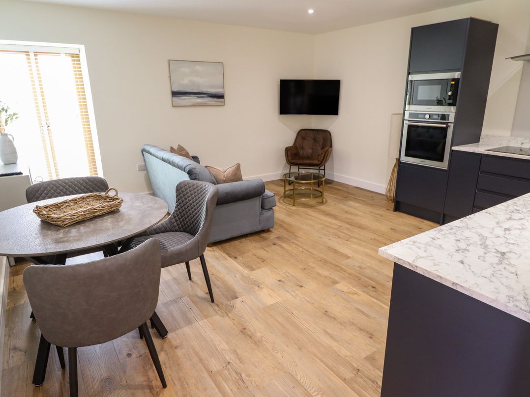 The Grange Cottage 2